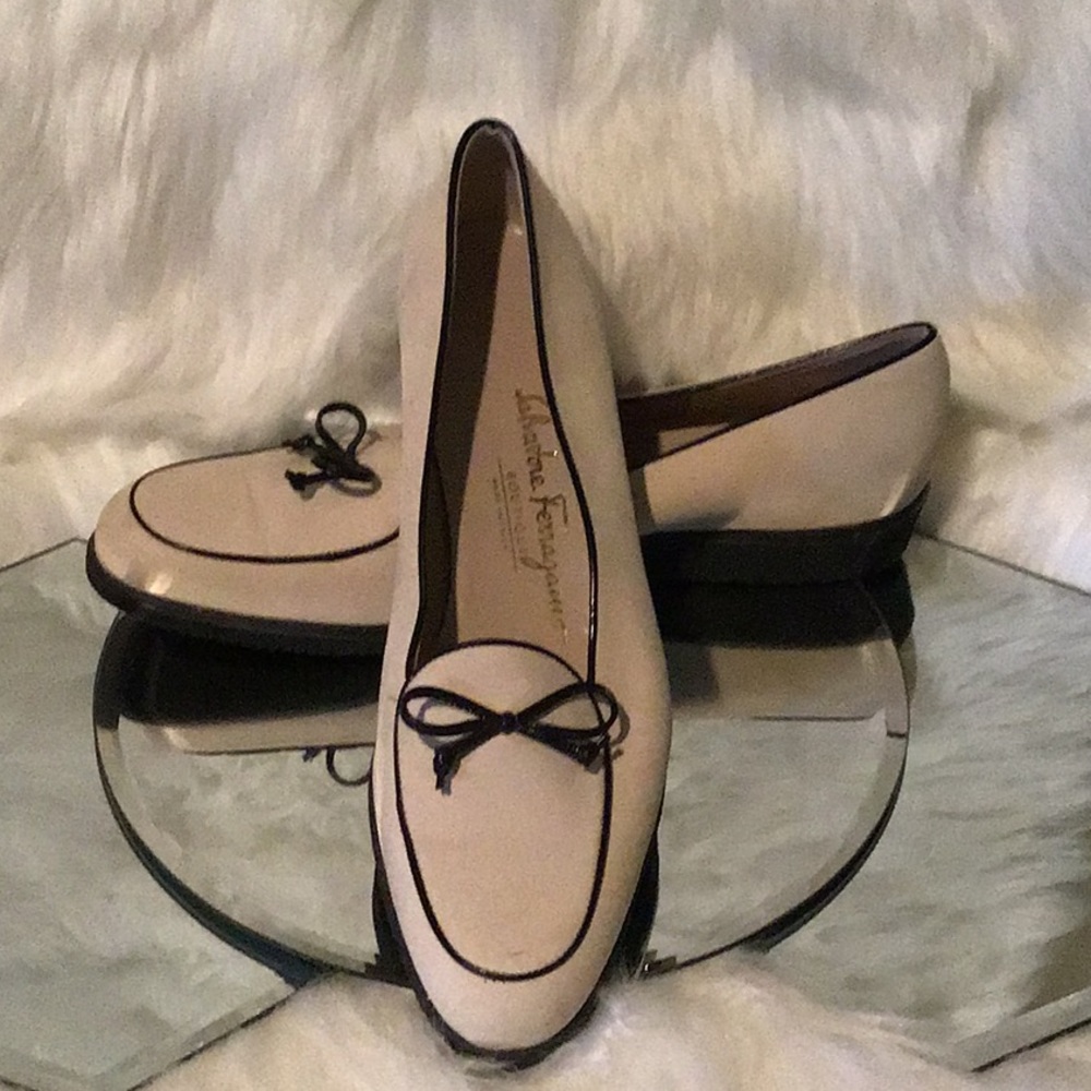 ✨SALVADORE FERRAGAMO ✨